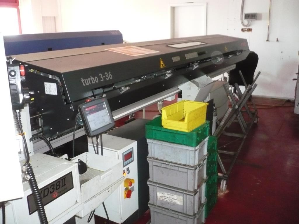 Tokarka CNC z przesuwaną głowicą-2