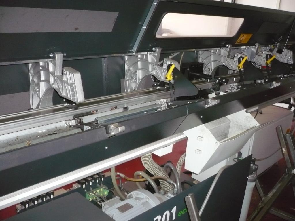 Tokarka CNC z przesuwaną głowicą-5