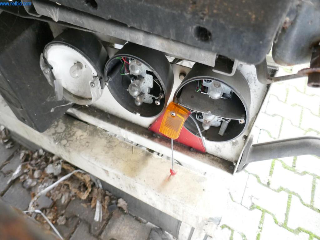 Vehículos y BGA de una empresa de transporte y logística-11