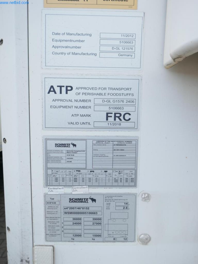 Vehículos y BGA de una empresa de transporte y logística-13