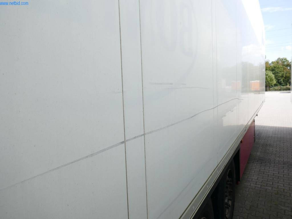 Vehículos y BGA de una empresa de transporte y logística-8