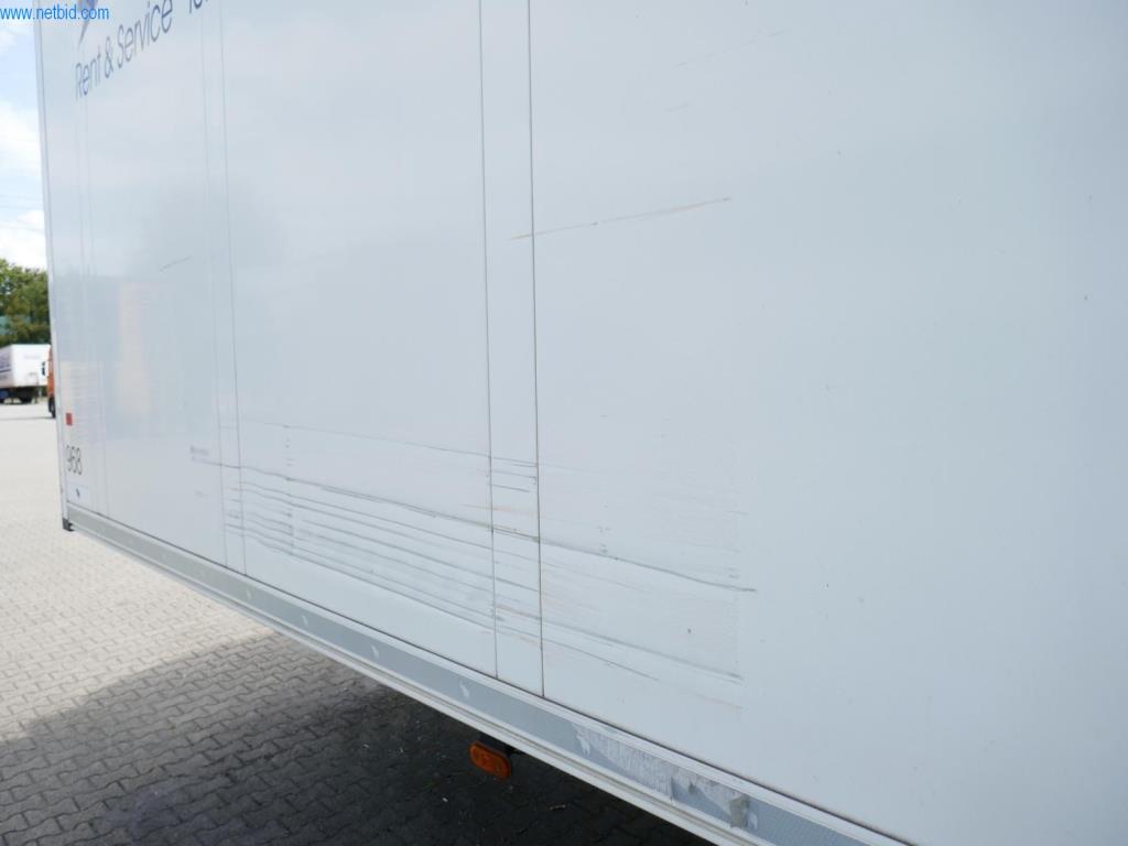 Vehículos y BGA de una empresa de transporte y logística-9