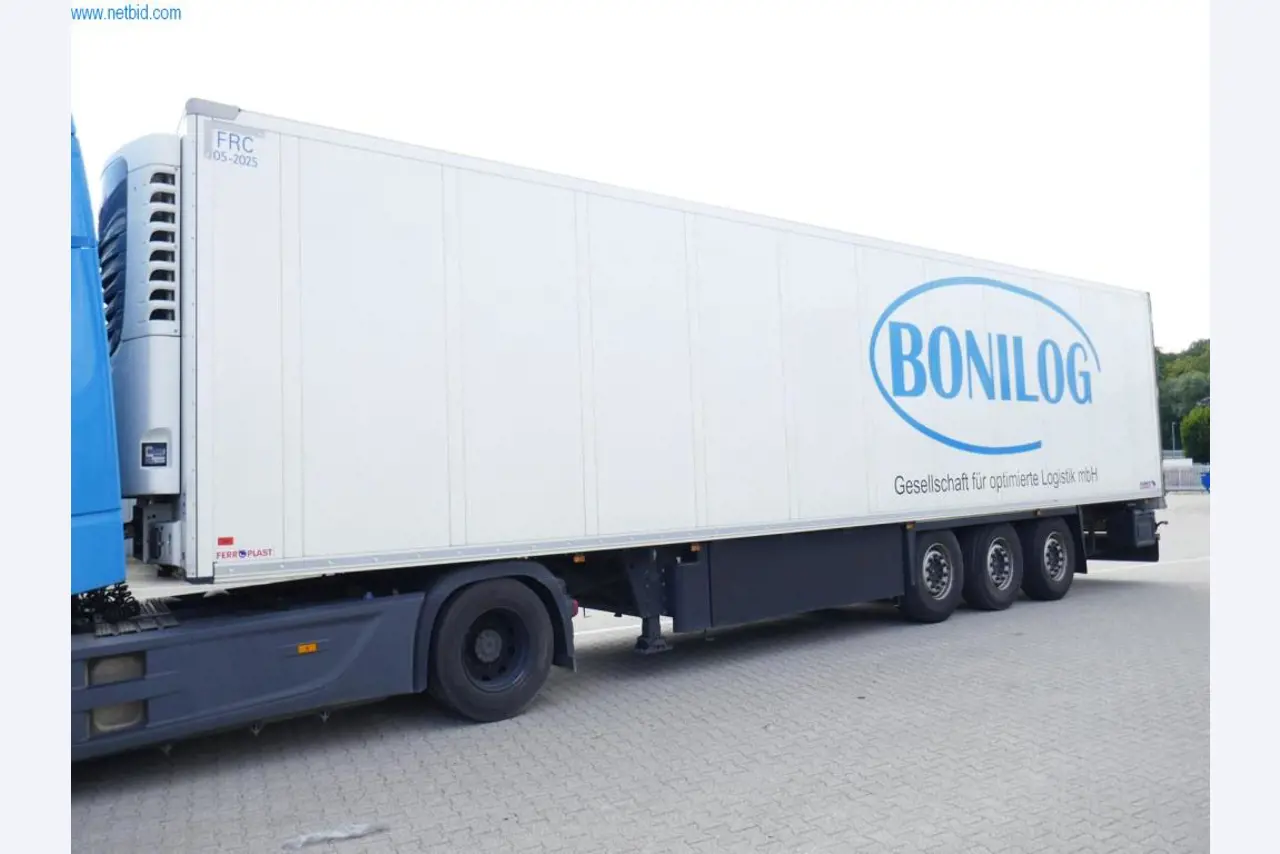 Veículos e BGA de uma empresa de transportes e logística-1