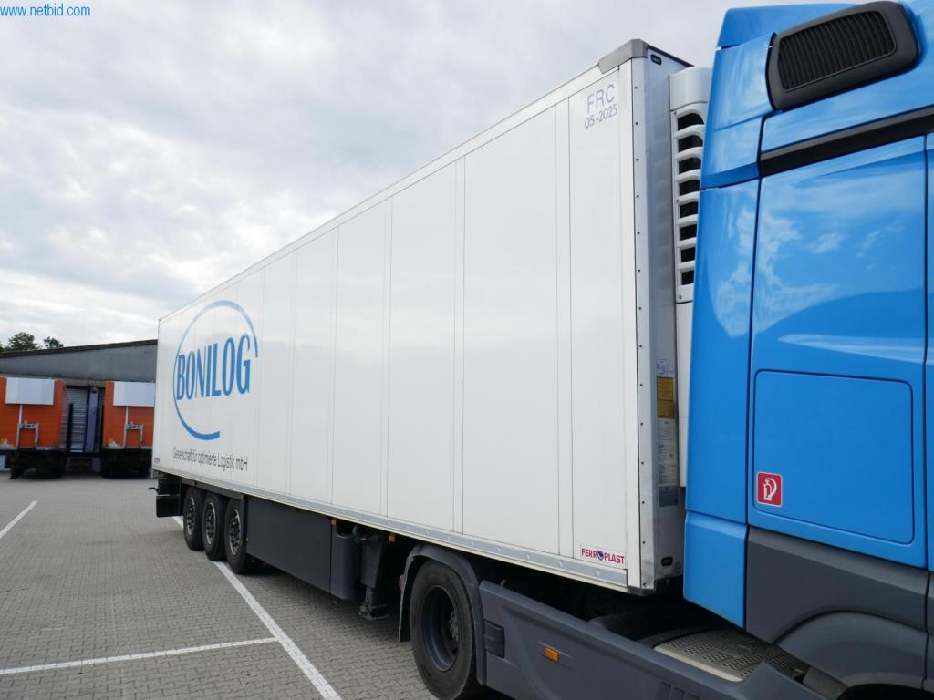 Veículos e BGA de uma empresa de transportes e logística-2