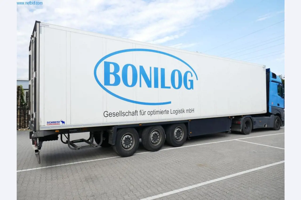 Veículos e BGA de uma empresa de transportes e logística-3