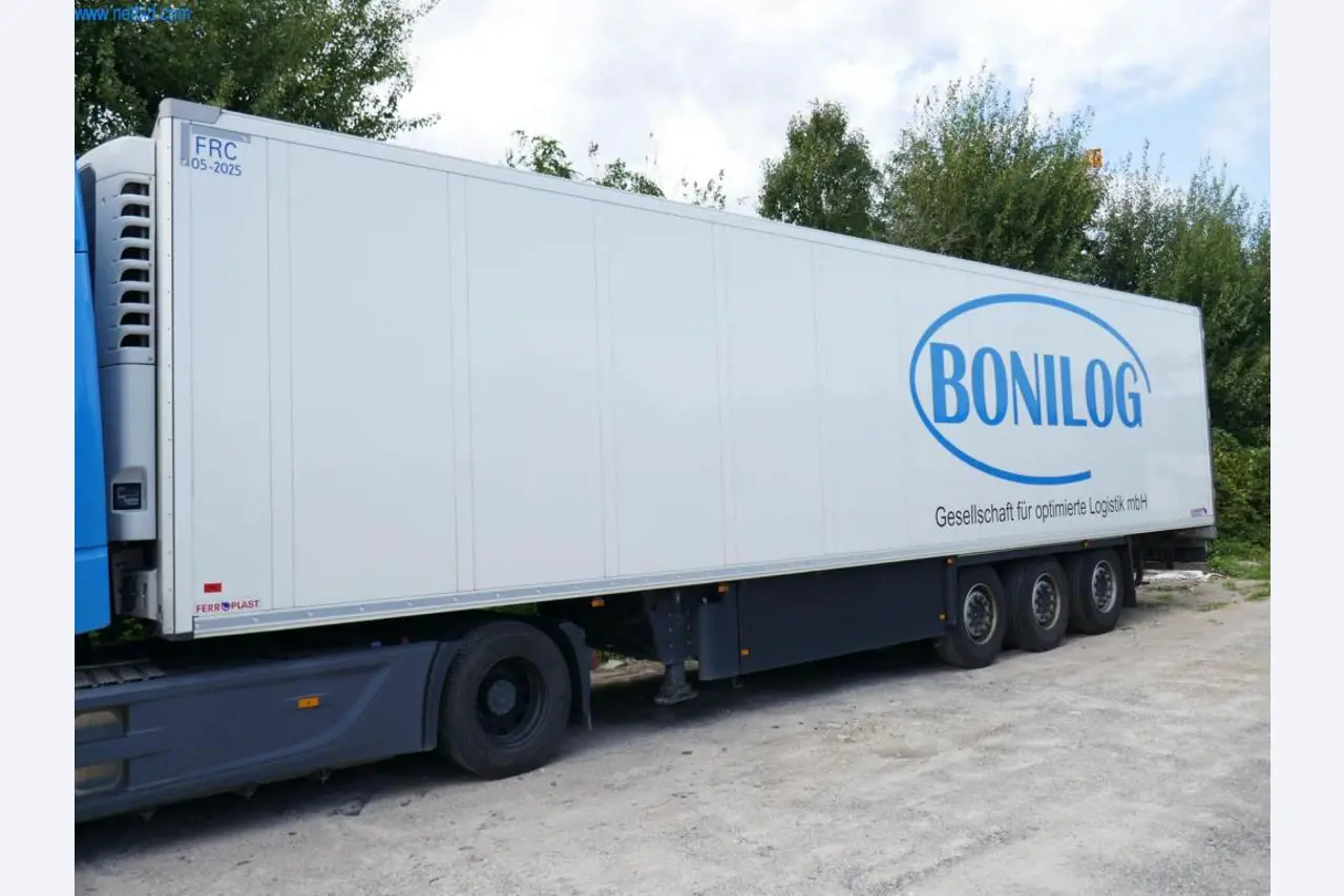 Veículos e BGA de uma empresa de transportes e logística-1