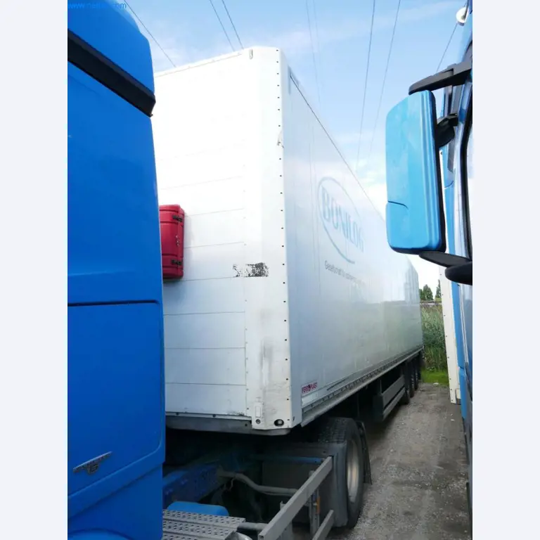 Veículos e BGA de uma empresa de transportes e logística-2