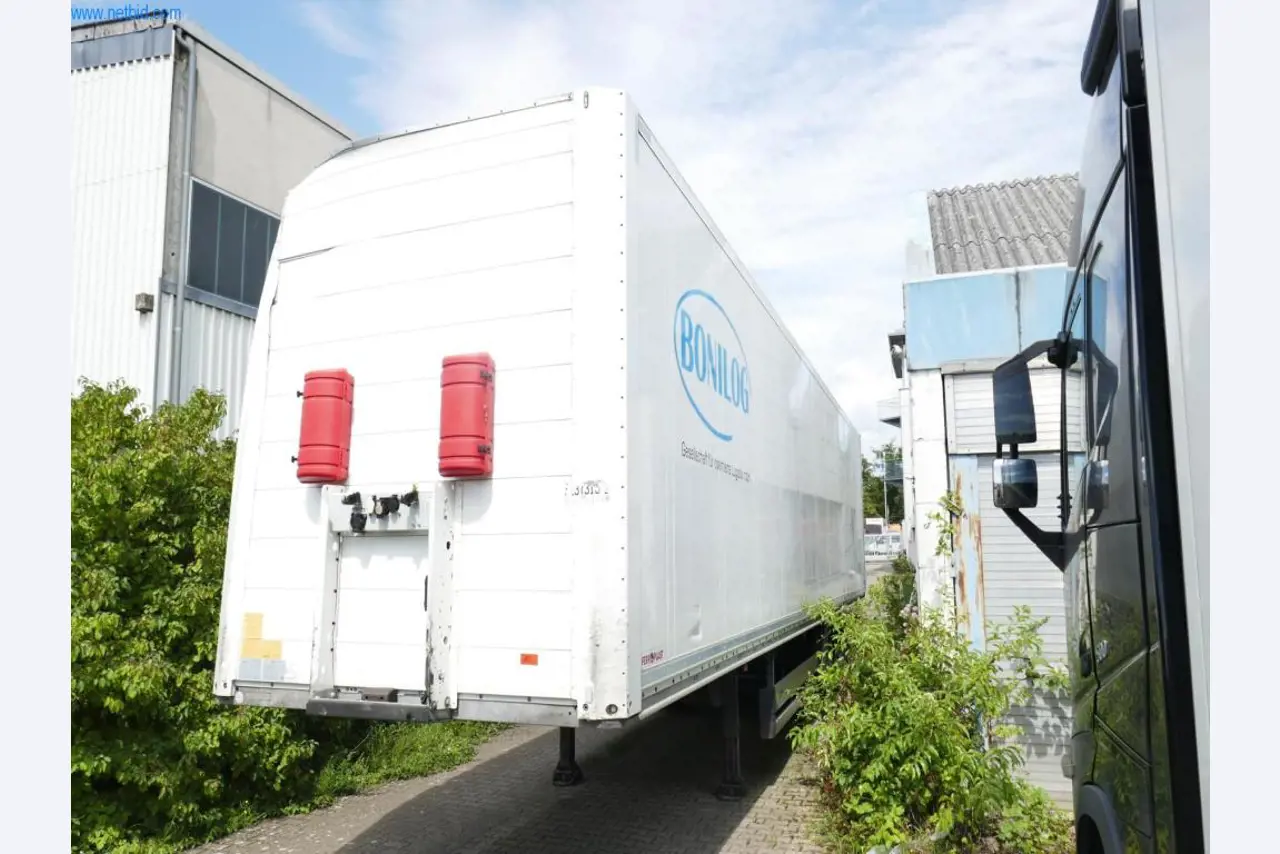 Veículos e BGA de uma empresa de transportes e logística-1