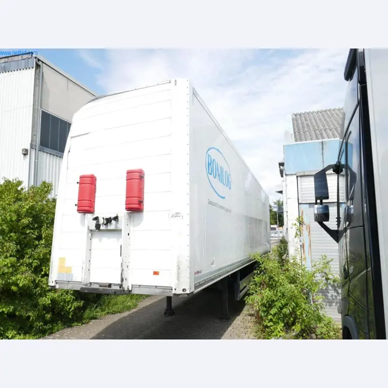 Veículos e BGA de uma empresa de transportes e logística-1