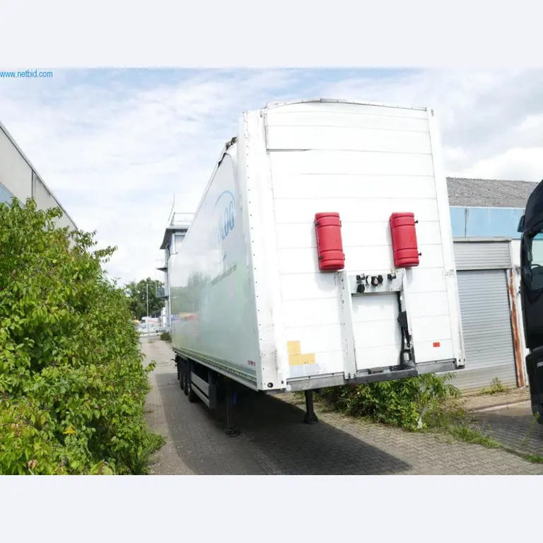 Veículos e BGA de uma empresa de transportes e logística-2