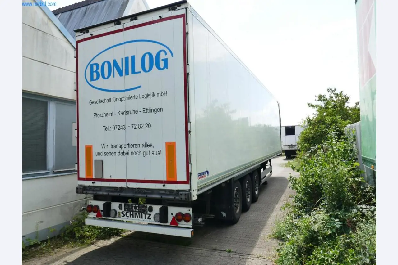 Veículos e BGA de uma empresa de transportes e logística-3