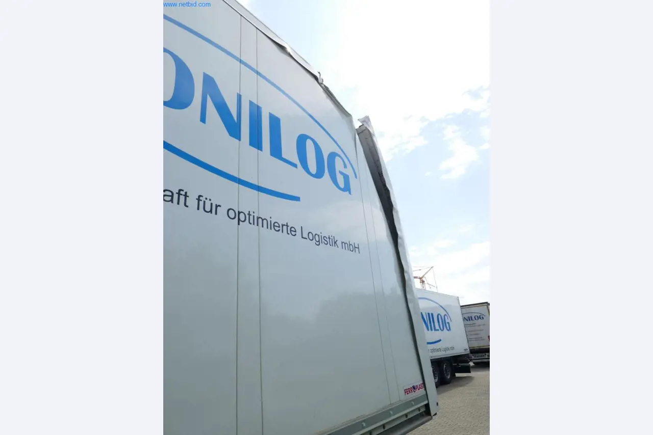 Veículos e BGA de uma empresa de transportes e logística-6