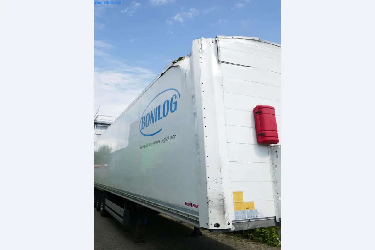 Veículos e BGA de uma empresa de transportes e logística-8