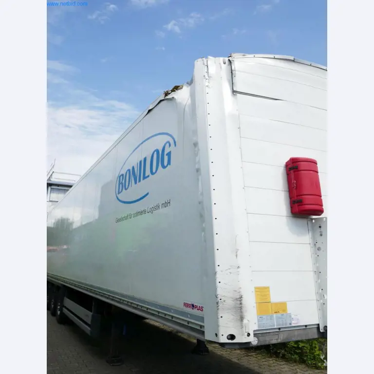 Veículos e BGA de uma empresa de transportes e logística-8