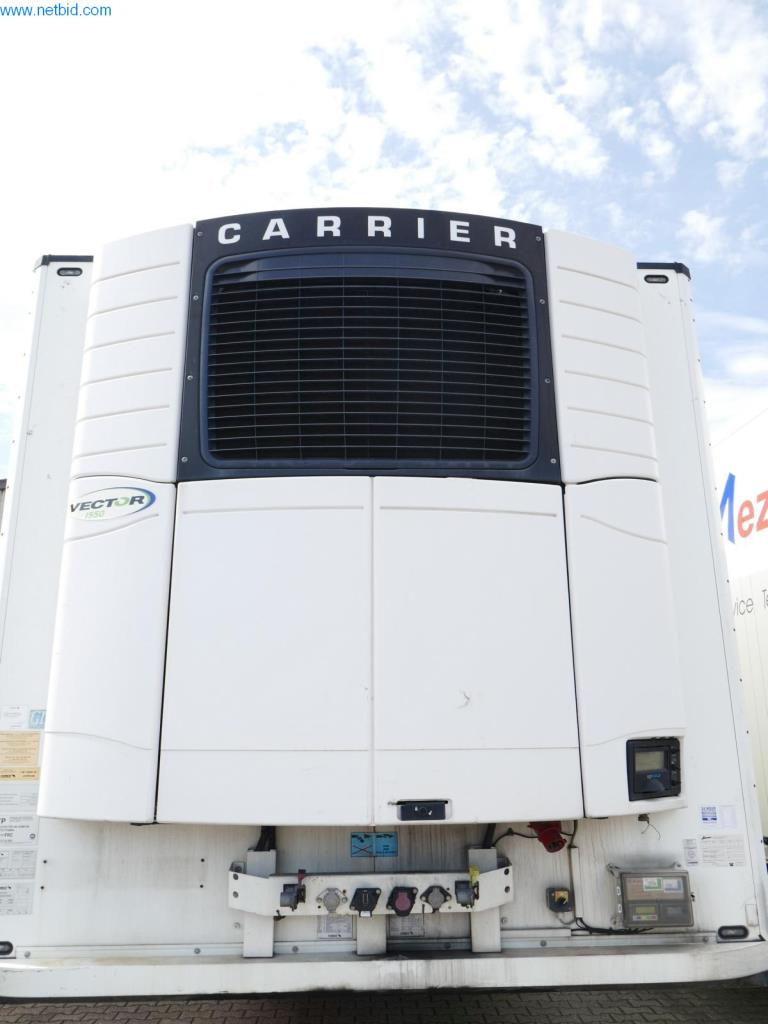 Vehículos y BGA de una empresa de transporte y logística-11