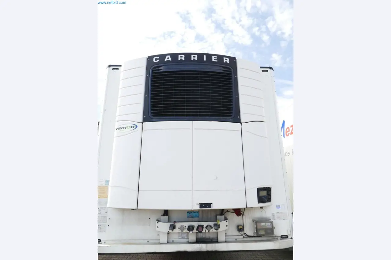 Veículos e BGA de uma empresa de transportes e logística-11