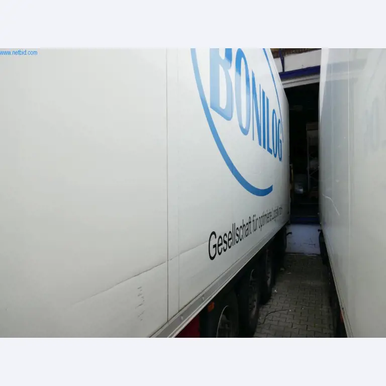 Veículos e BGA de uma empresa de transportes e logística-7