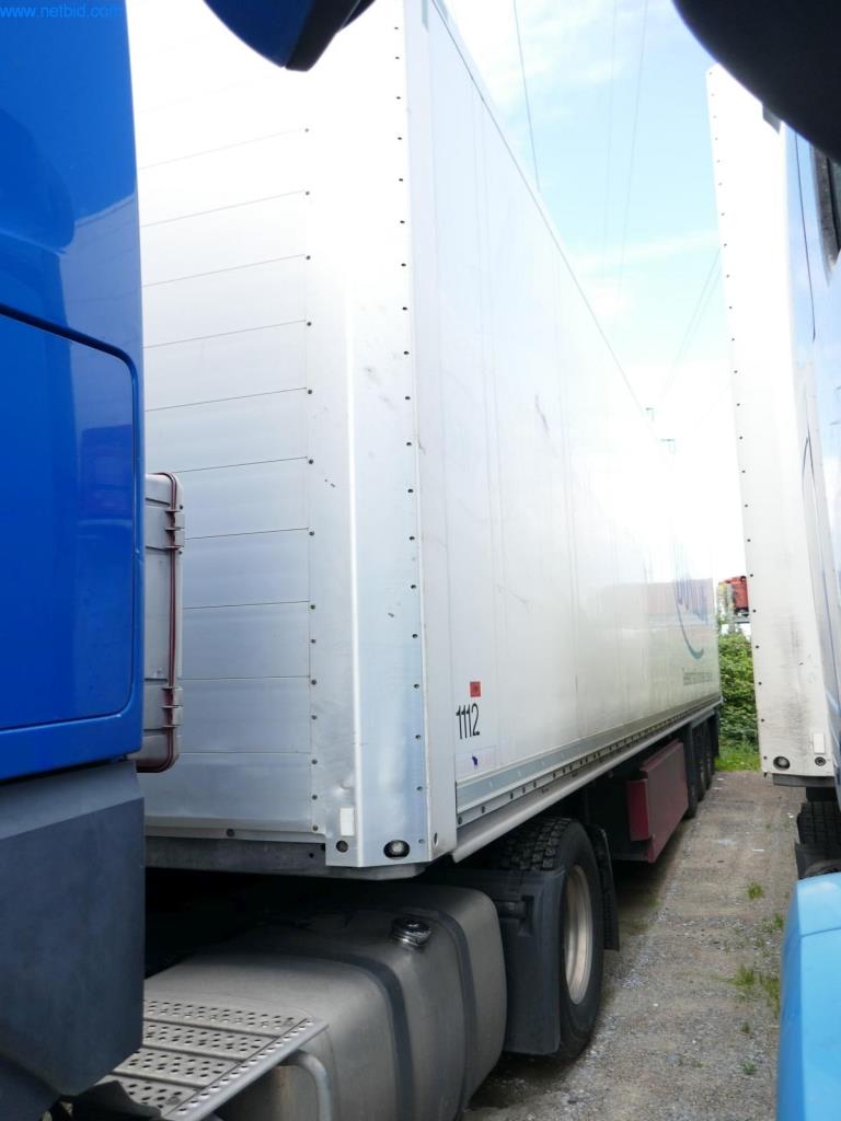 Veículos e BGA de uma empresa de transportes e logística-1