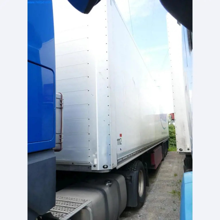 Veículos e BGA de uma empresa de transportes e logística-1