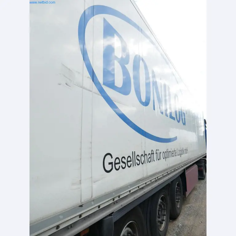 Veículos e BGA de uma empresa de transportes e logística-8