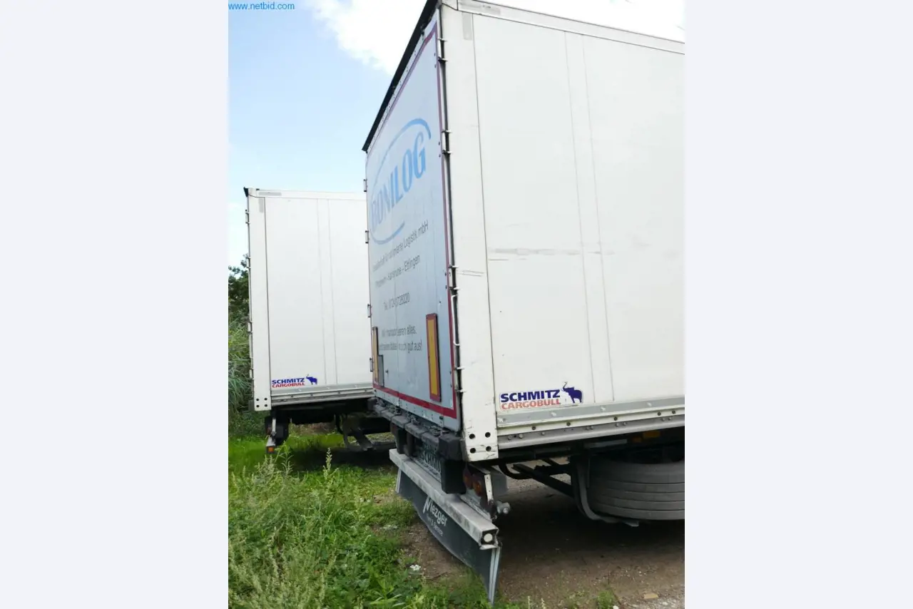 Veículos e BGA de uma empresa de transportes e logística-9