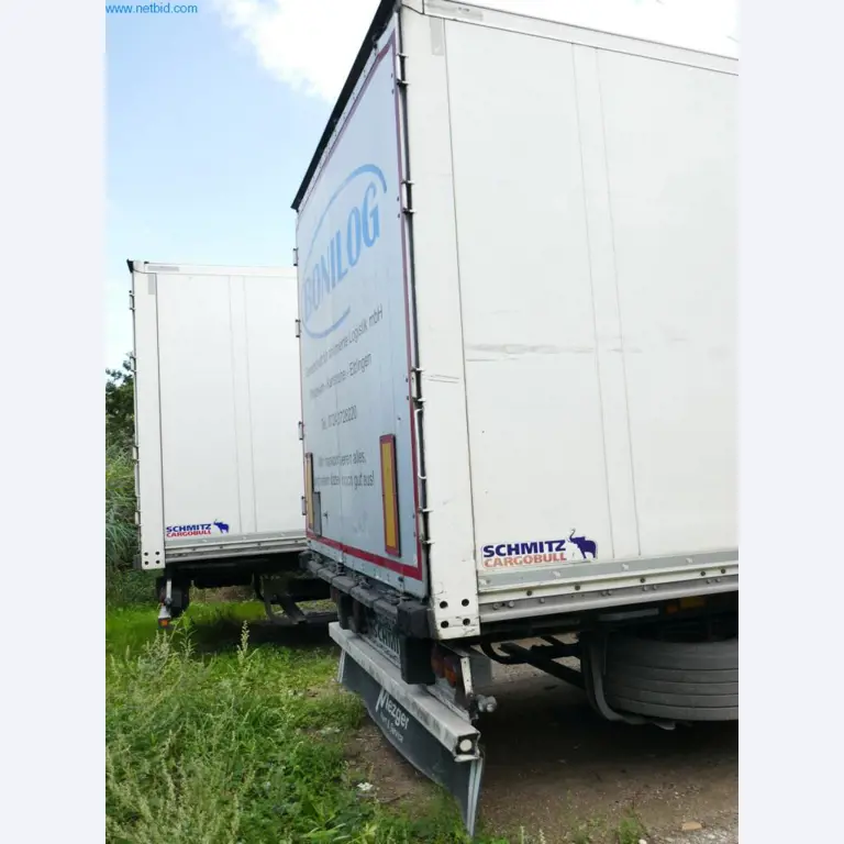 Veículos e BGA de uma empresa de transportes e logística-9