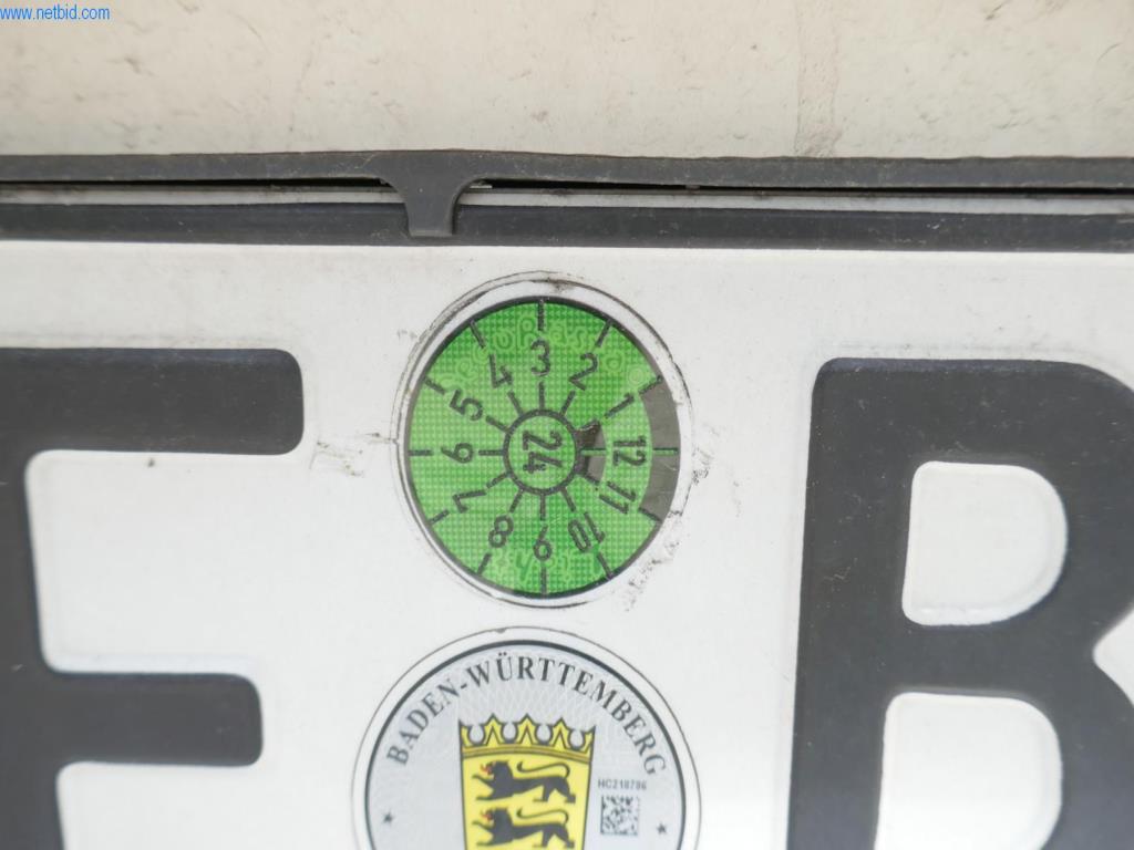 Vehículos y BGA de una empresa de transporte y logística-13