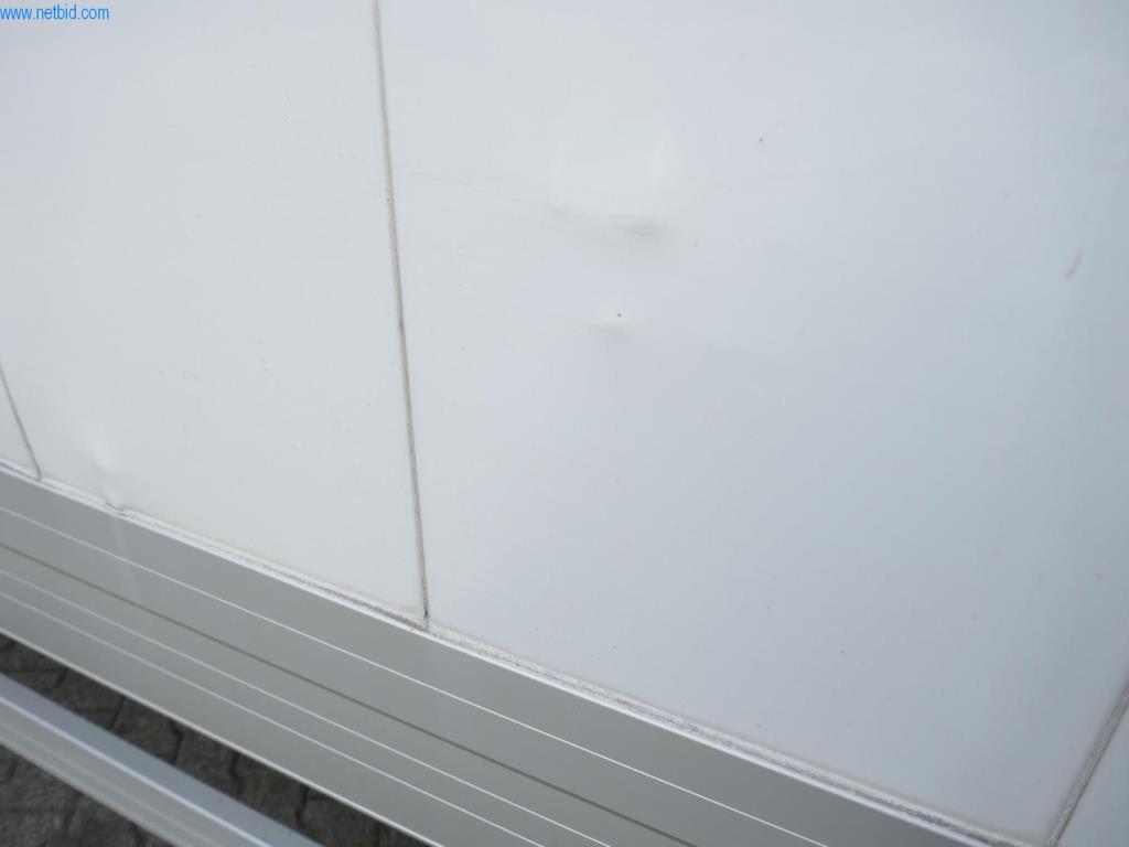 Vehículos y BGA de una empresa de transporte y logística-11