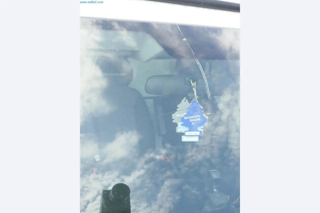 Voertuigen en BGA van een transport- en logistiekbedrijf-15