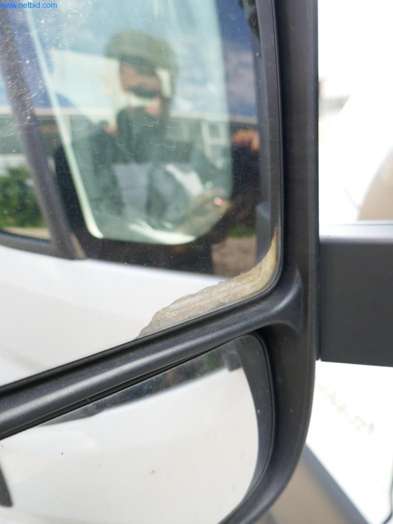 Vehículos y BGA de una empresa de transporte y logística-17