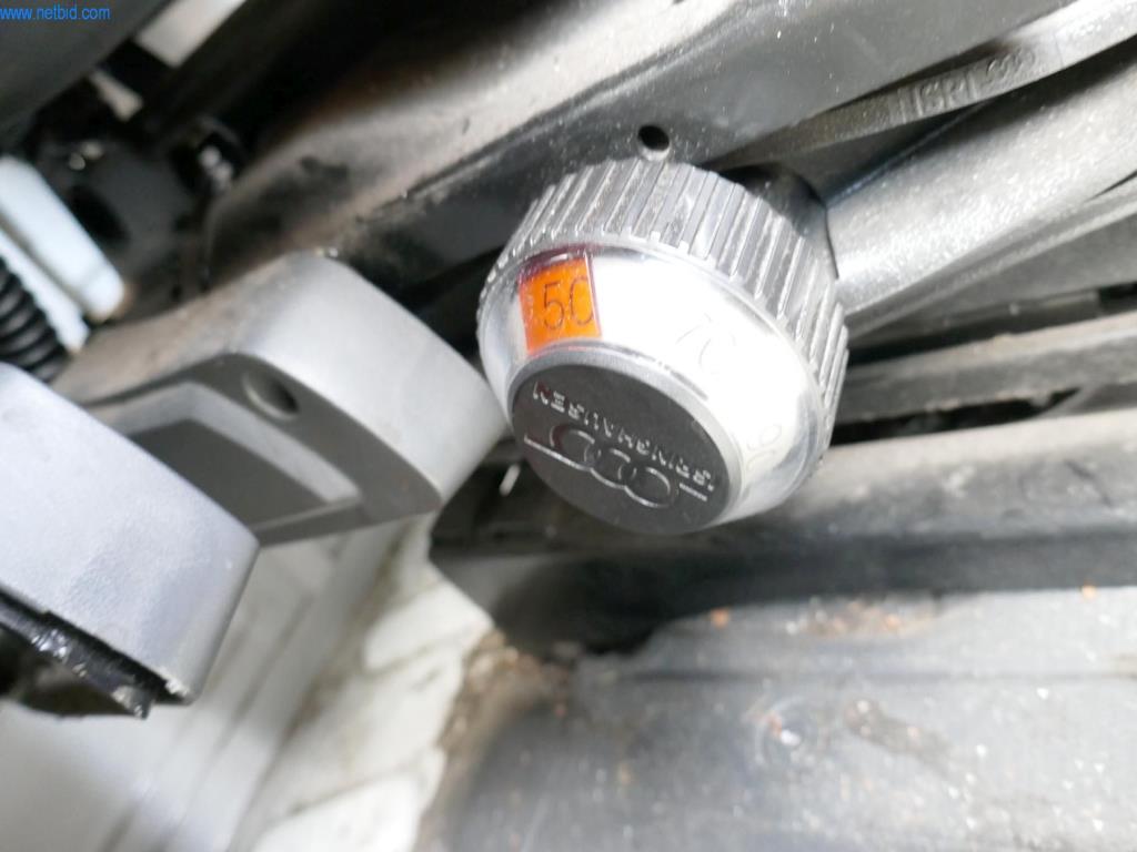 Vehículos y BGA de una empresa de transporte y logística-18