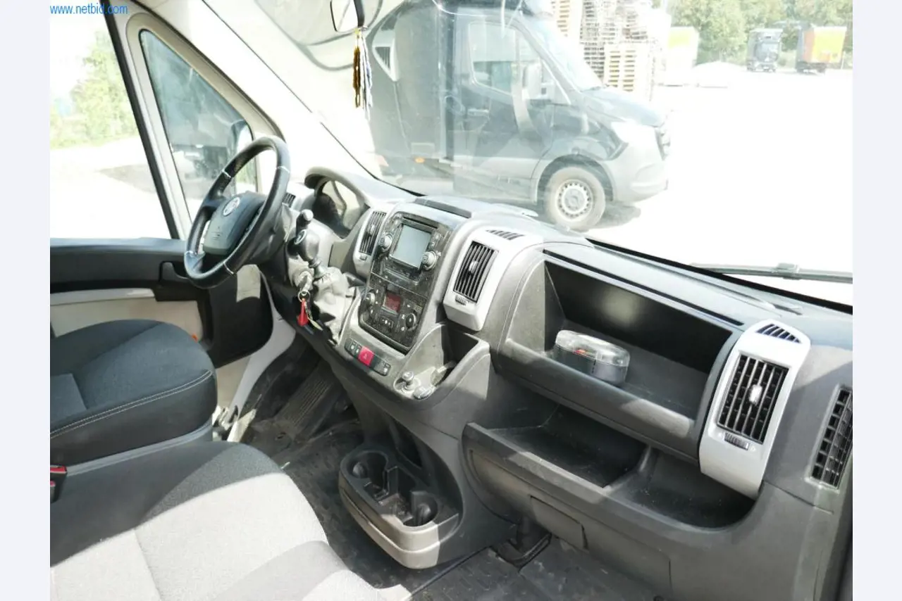 Voertuigen en BGA van een transport- en logistiekbedrijf-19