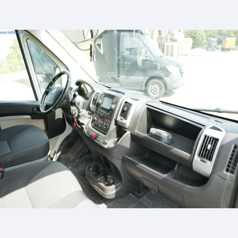 Voertuigen en BGA van een transport- en logistiekbedrijf-19