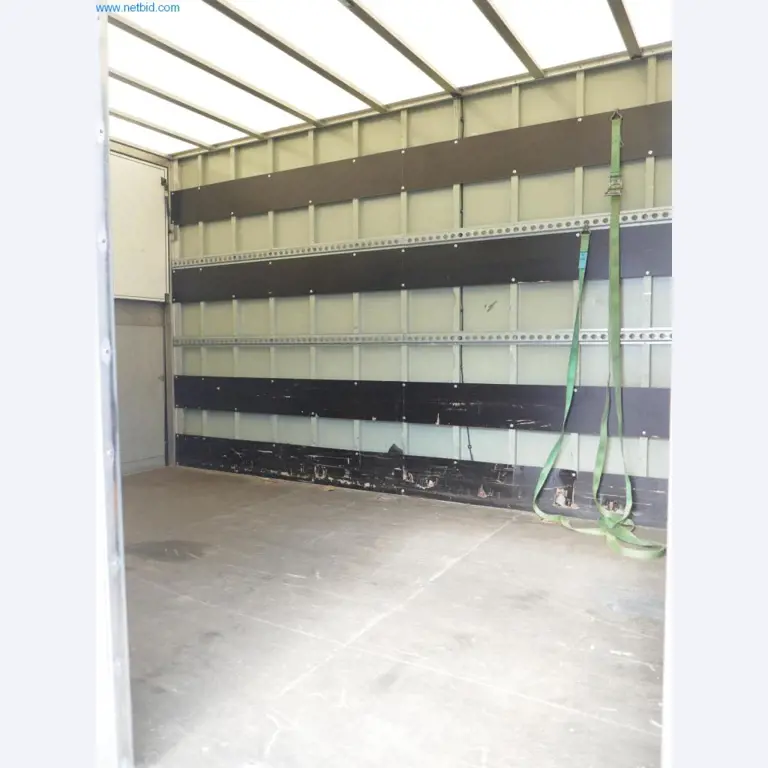 Voertuigen en BGA van een transport- en logistiekbedrijf-8