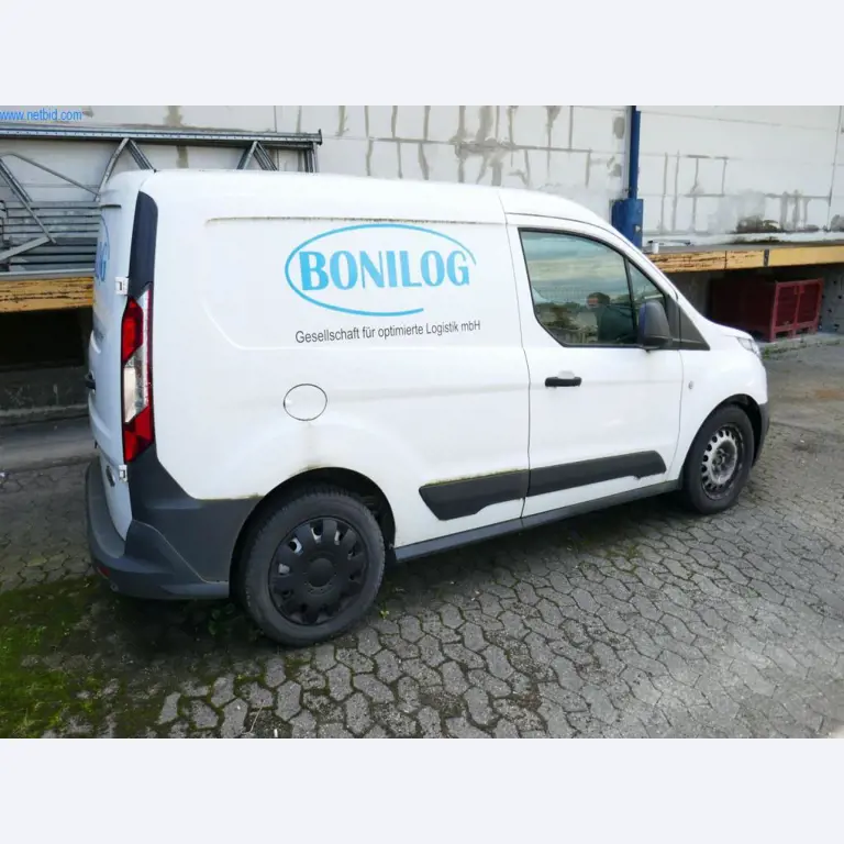 Voertuigen en BGA van een transport- en logistiekbedrijf-3