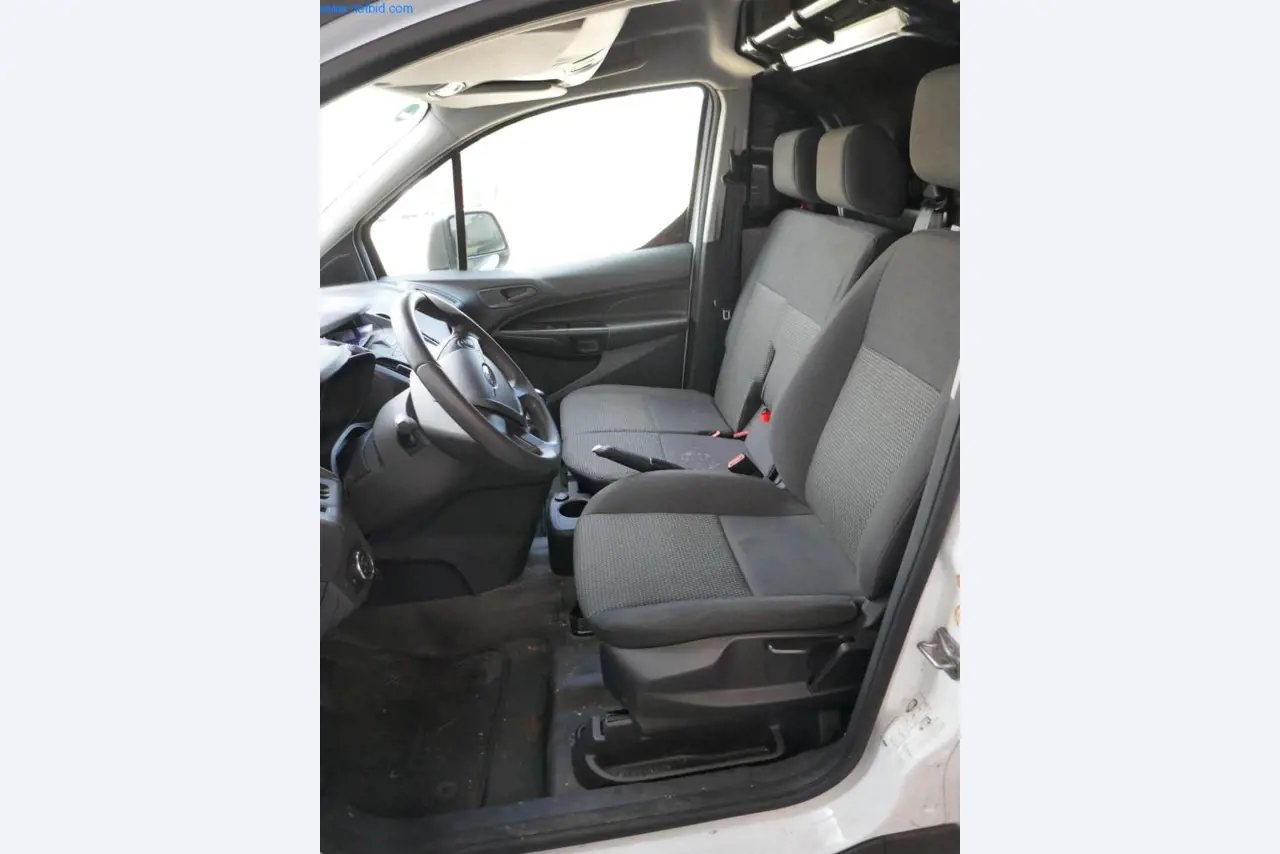 Voertuigen en BGA van een transport- en logistiekbedrijf-4