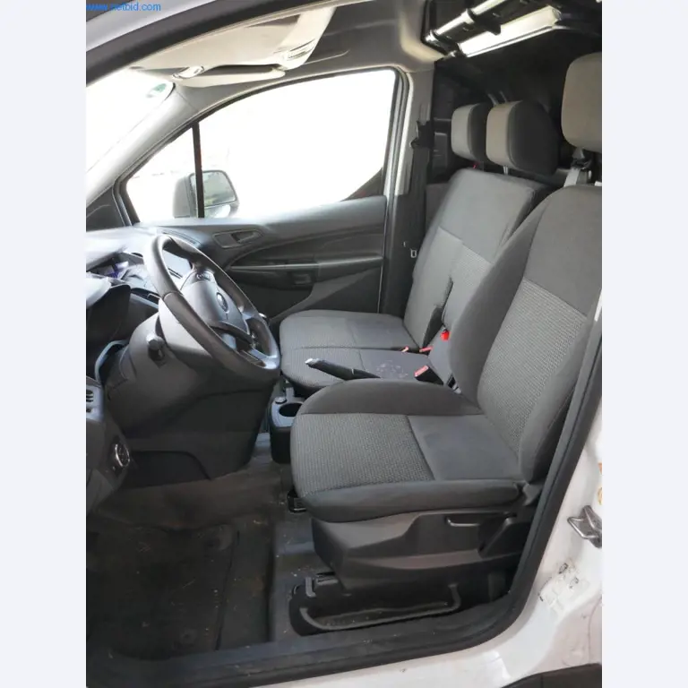 Voertuigen en BGA van een transport- en logistiekbedrijf-4