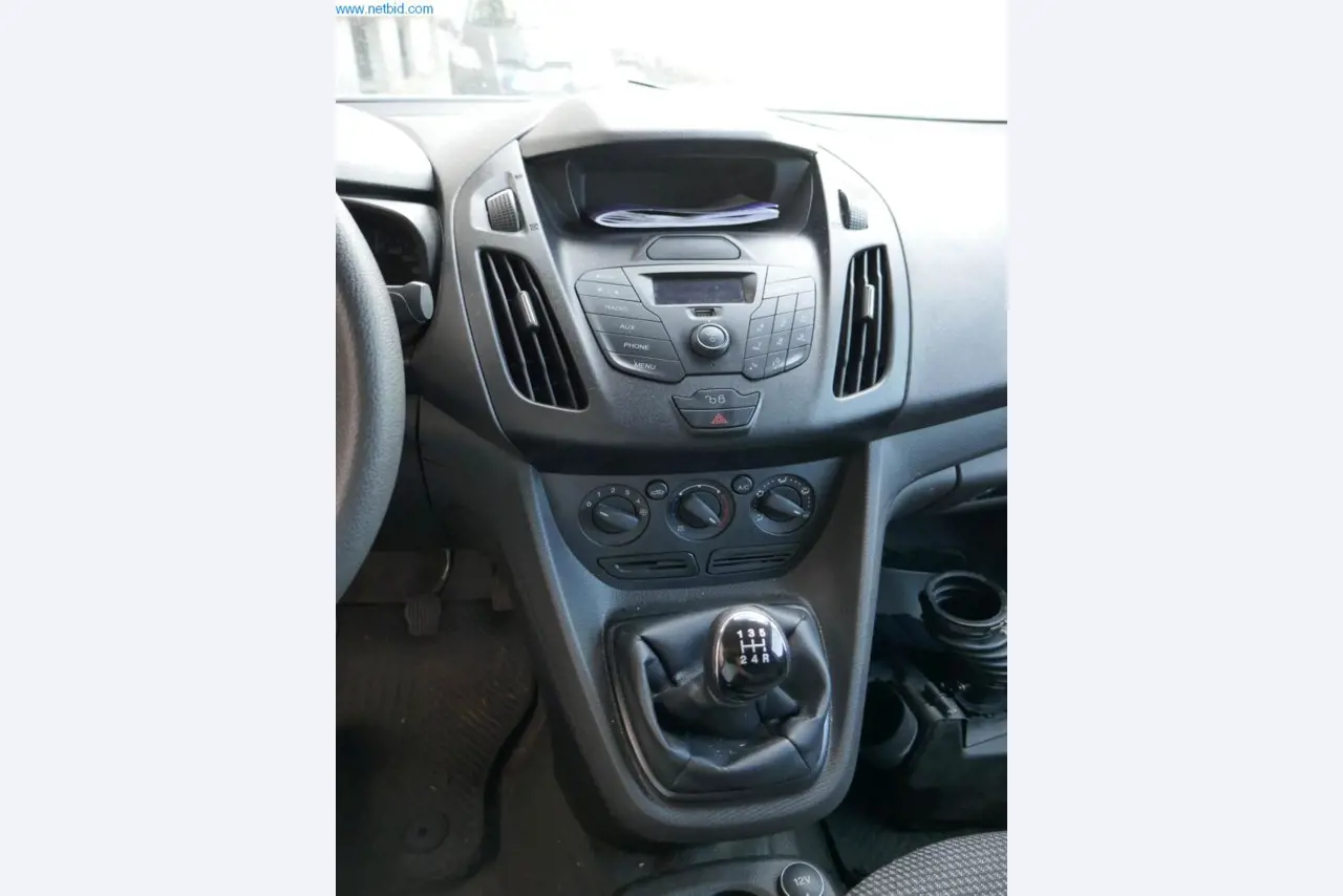 Voertuigen en BGA van een transport- en logistiekbedrijf-7