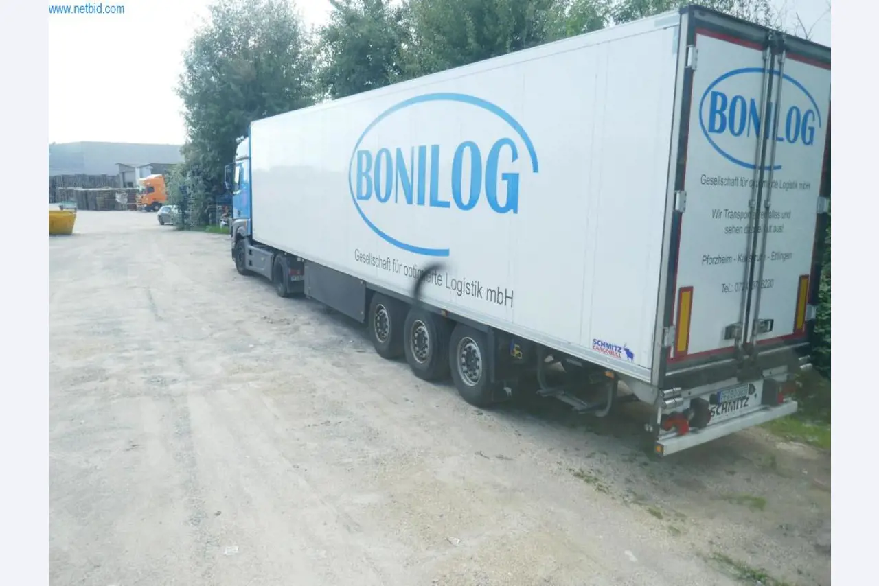 Voertuigen en BGA van een transport- en logistiekbedrijf-15