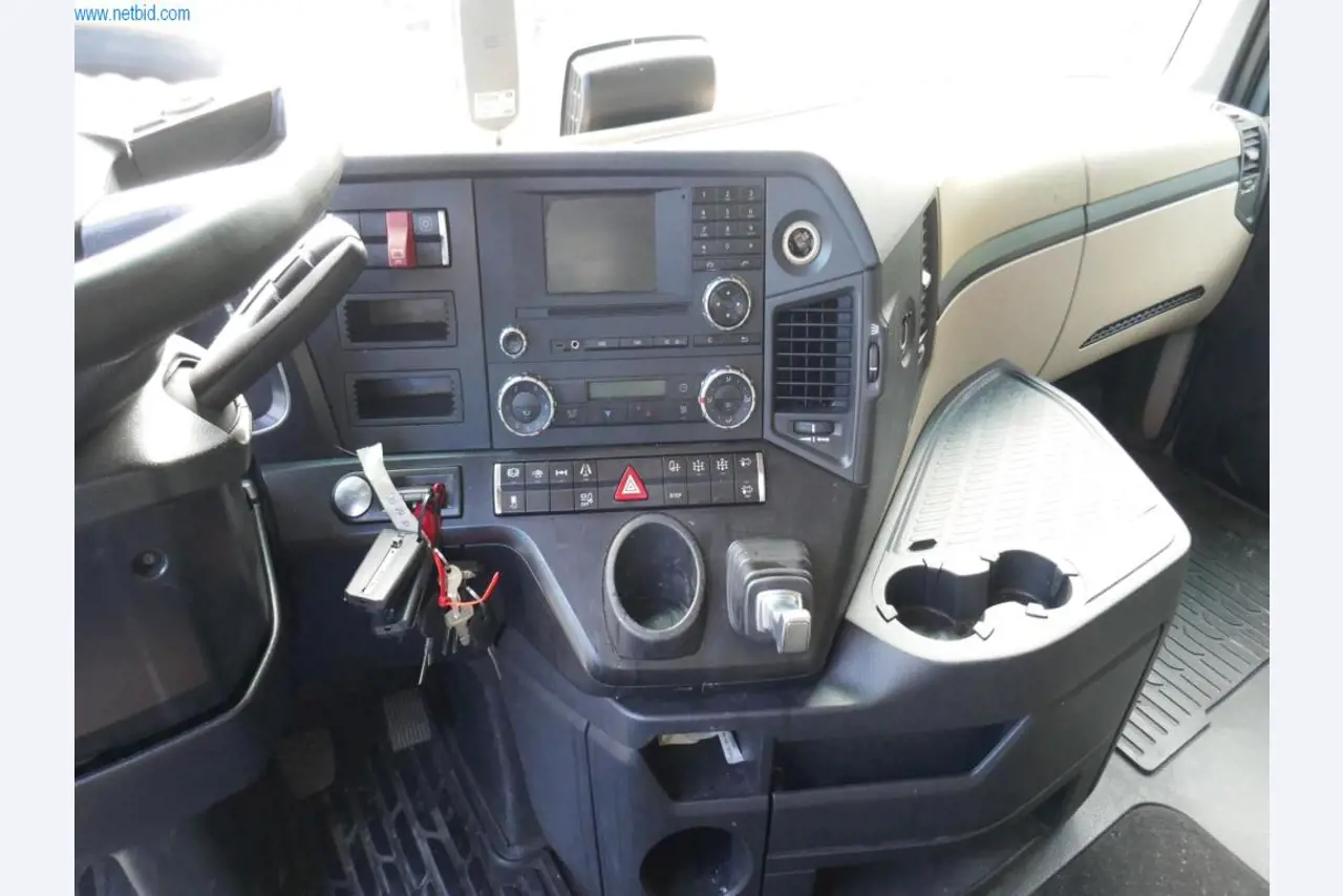 Voertuigen en BGA van een transport- en logistiekbedrijf-8