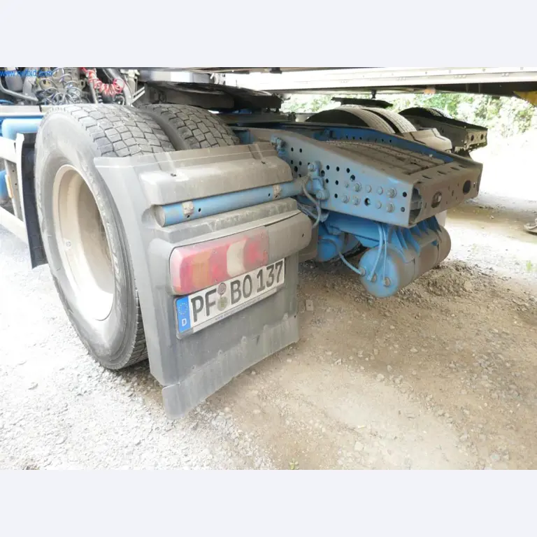 Voertuigen en BGA van een transport- en logistiekbedrijf-13