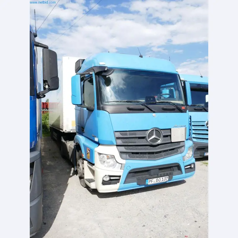 Voertuigen en BGA van een transport- en logistiekbedrijf-2