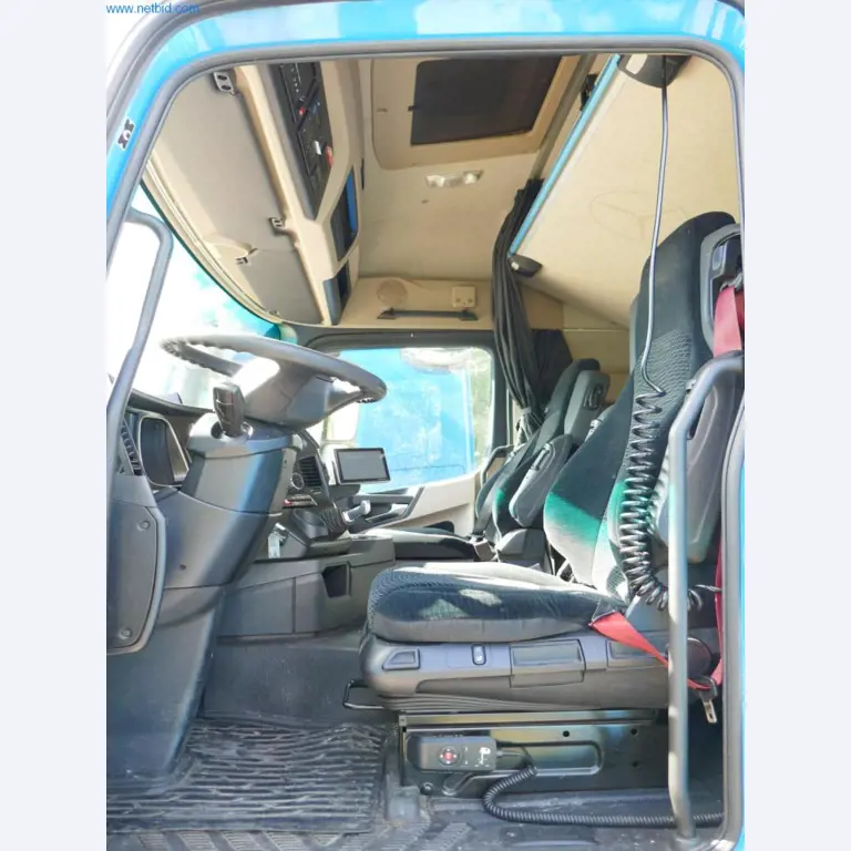 Voertuigen en BGA van een transport- en logistiekbedrijf-4