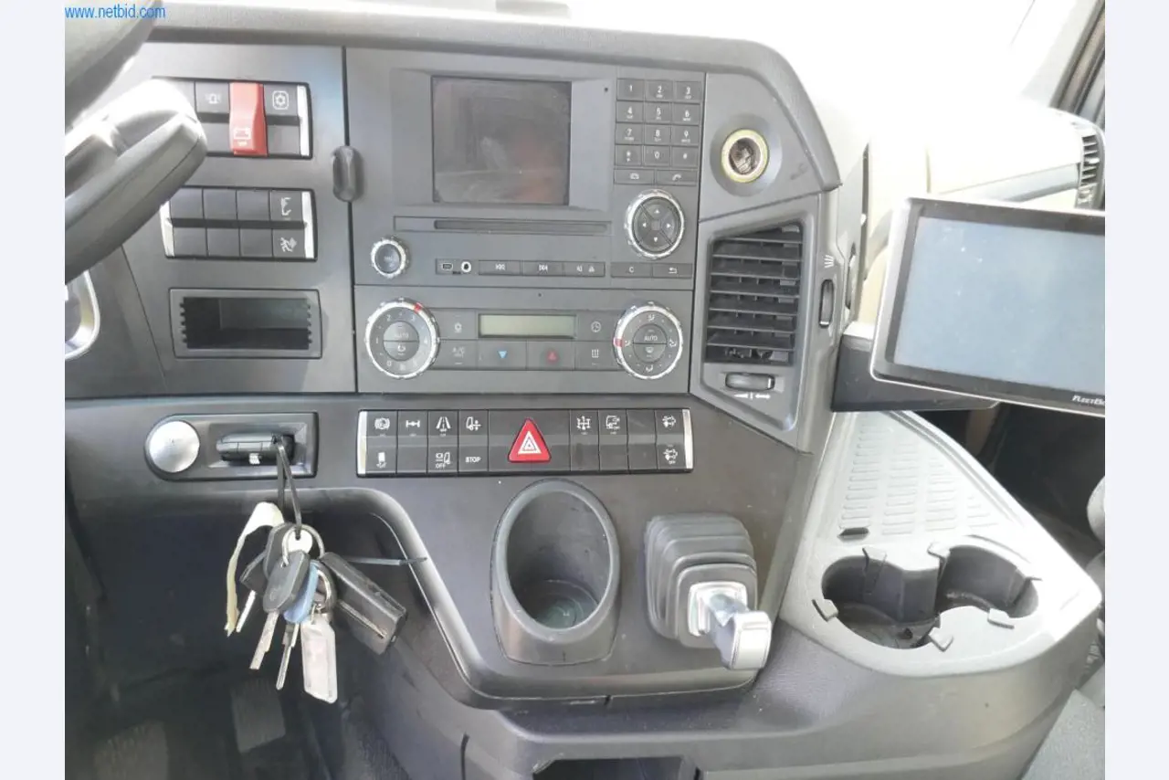 Voertuigen en BGA van een transport- en logistiekbedrijf-5