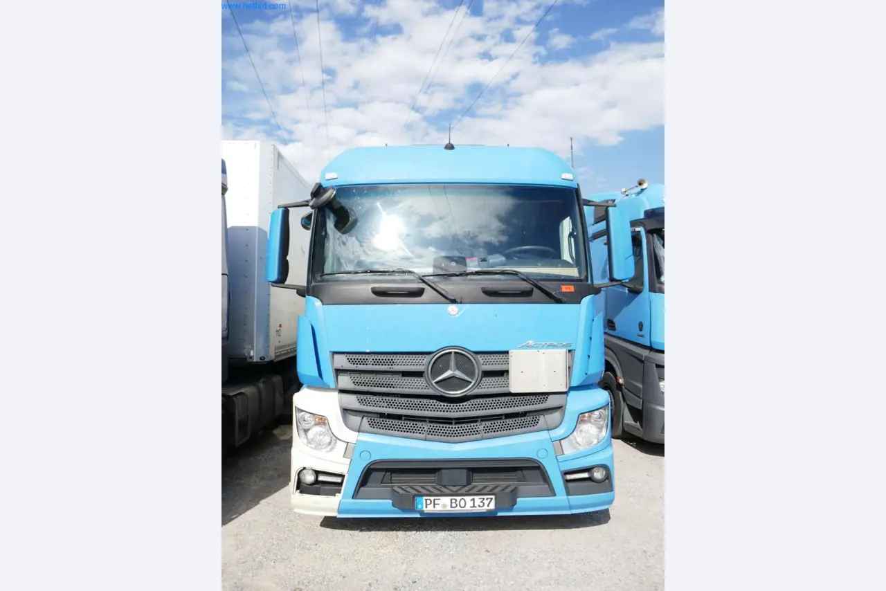 Voertuigen en BGA van een transport- en logistiekbedrijf-6