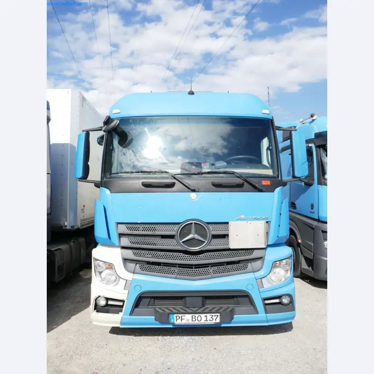 Voertuigen en BGA van een transport- en logistiekbedrijf-6