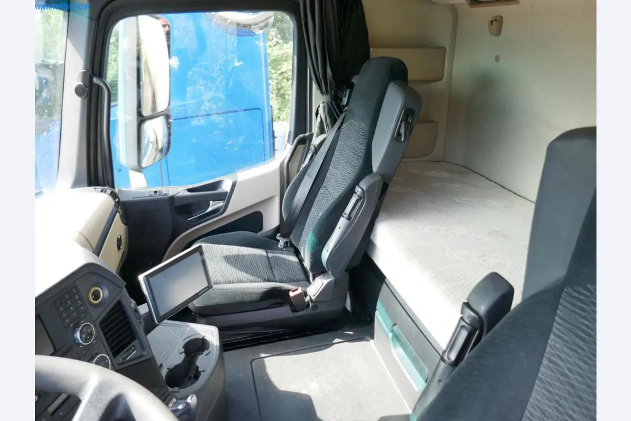 Voertuigen en BGA van een transport- en logistiekbedrijf-7