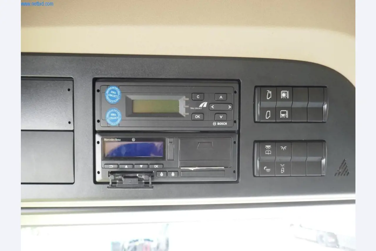 Voertuigen en BGA van een transport- en logistiekbedrijf-11