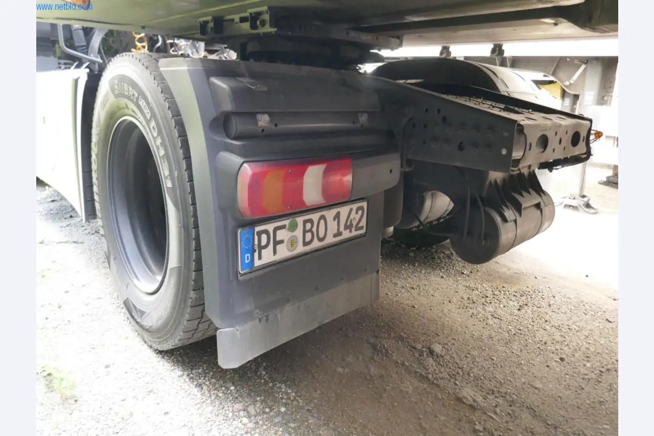 Voertuigen en BGA van een transport- en logistiekbedrijf-12