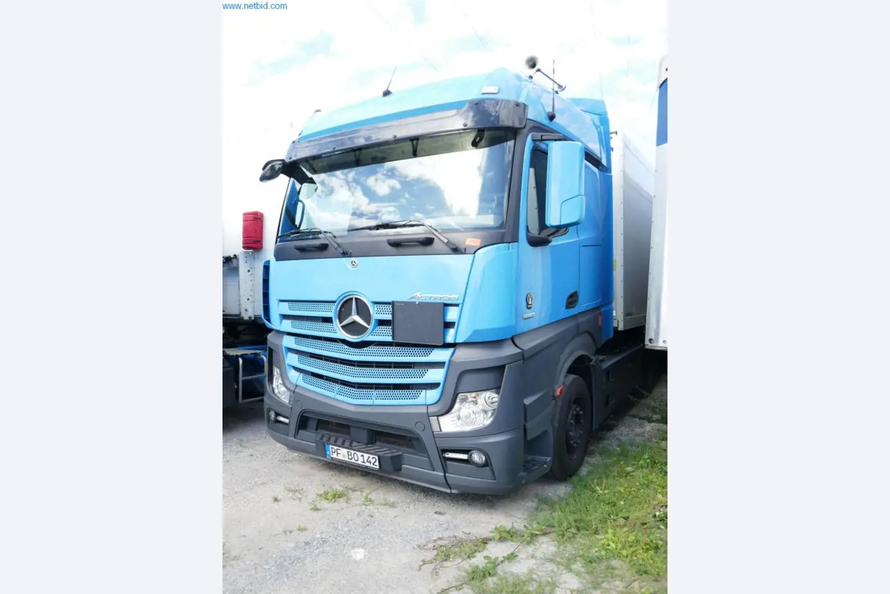 Voertuigen en BGA van een transport- en logistiekbedrijf-1